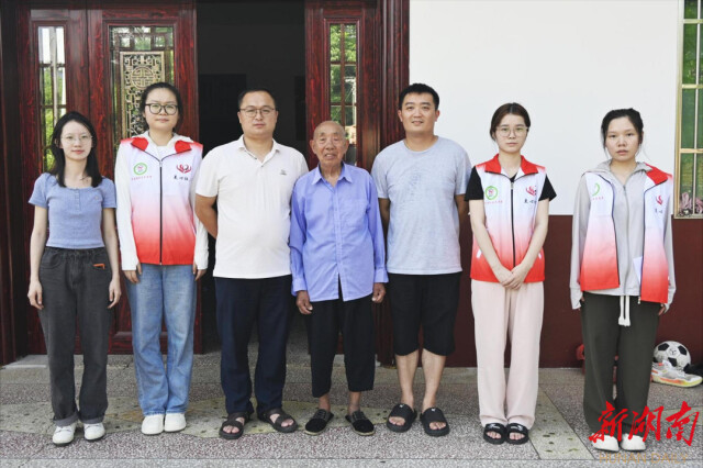 yl23411永利集团官网“无微哺智”实践团探访革命老兵，赓续红色血脉